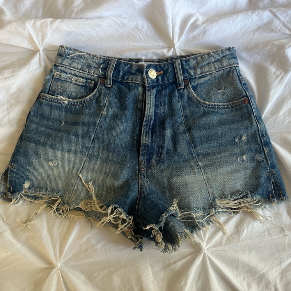 Zara size 6 jean shorts